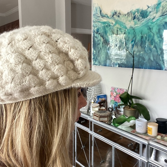Chunky Knit Cream Hat - 100% Alpaca - Picture 3 of 6